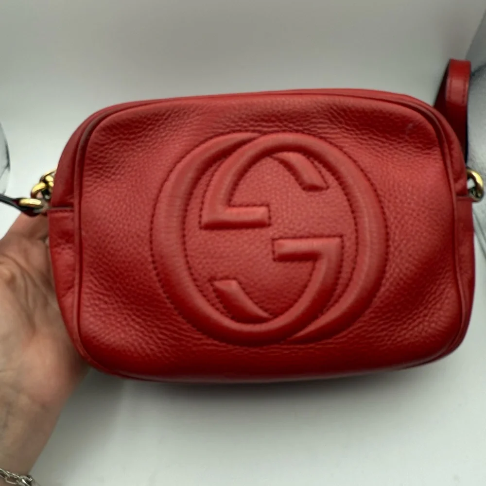 GUCCI Pebbled Calfskin Small Soho Disco Bag Color Red. - Picture 2 of 12